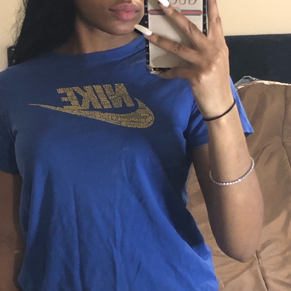 Nike T-shirt - Picture 3 of 5